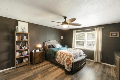 4513 Charles Court Benbrook TX 76116