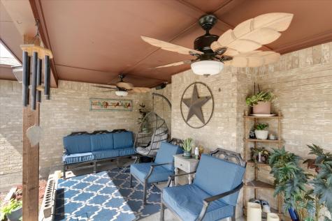 4513 Charles Court Benbrook TX 76116