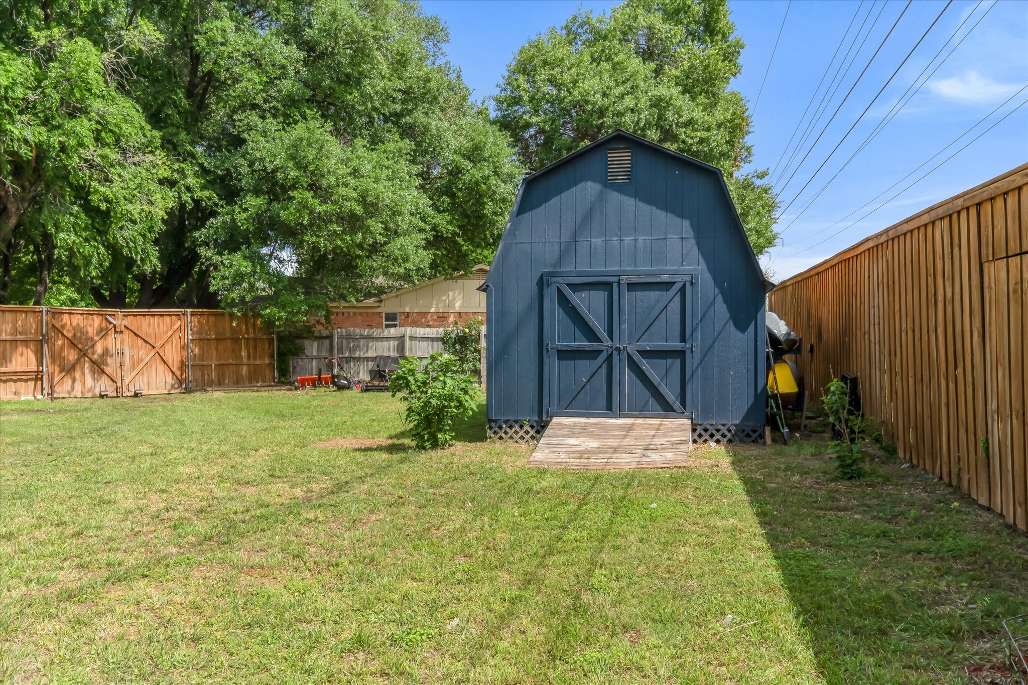4513 Charles Court Benbrook TX 76116