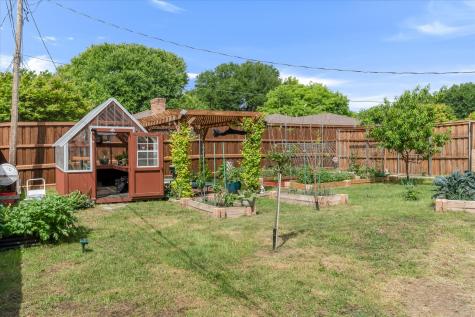 4513 Charles Court Benbrook TX 76116