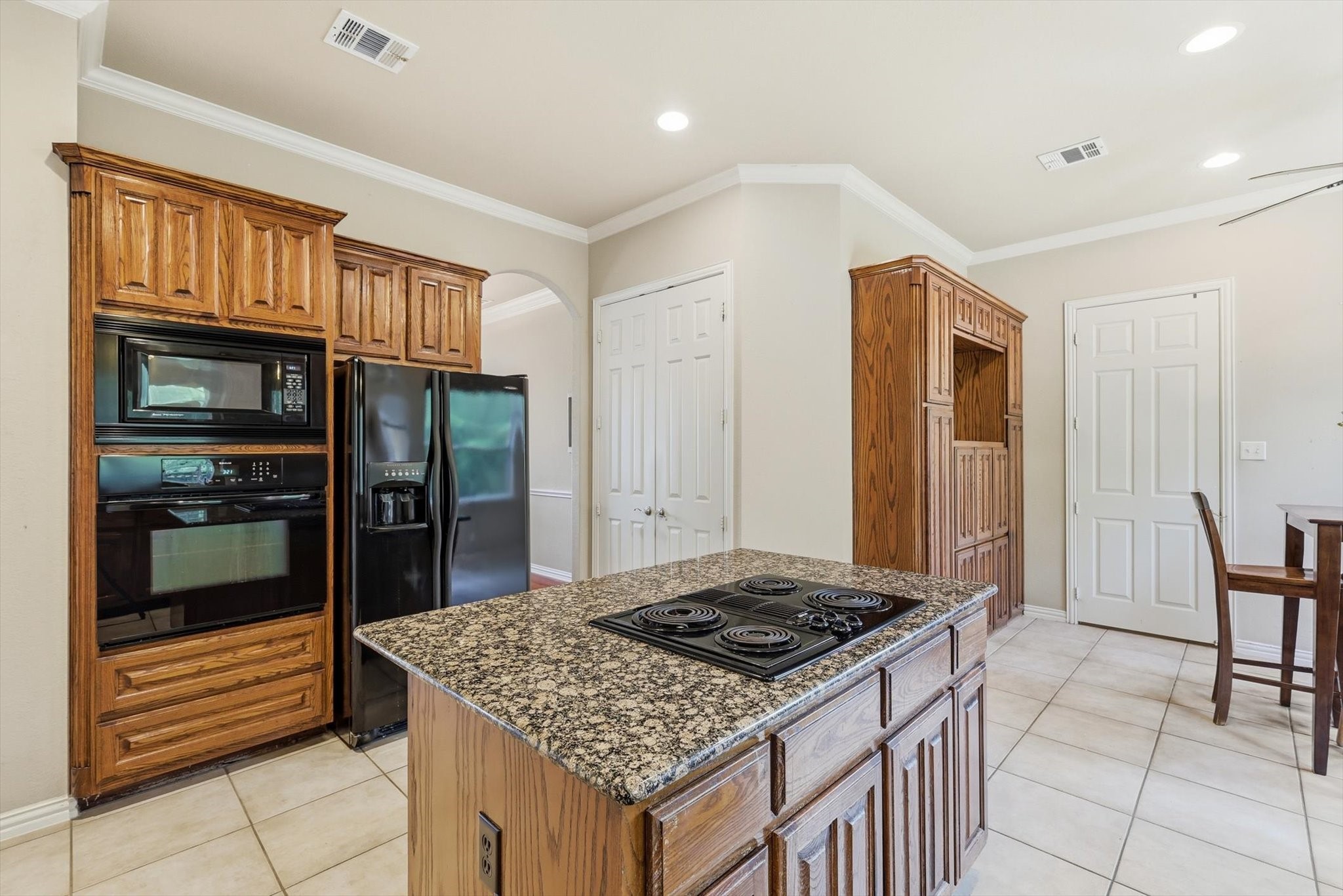 201 Fountainview Drive Euless TX 76039