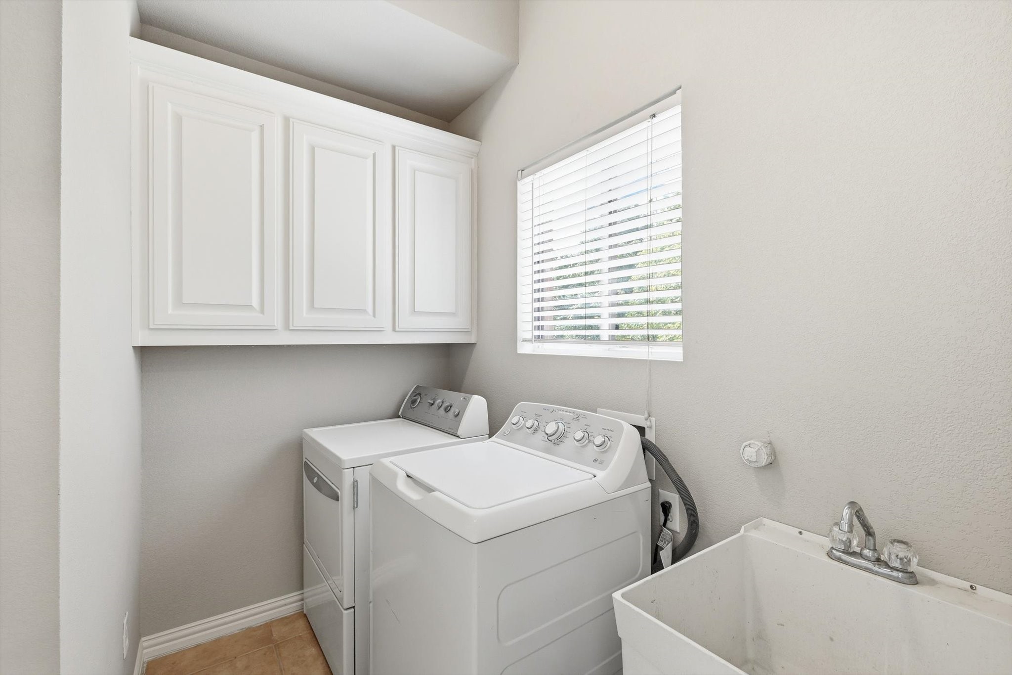 201 Fountainview Drive Euless TX 76039