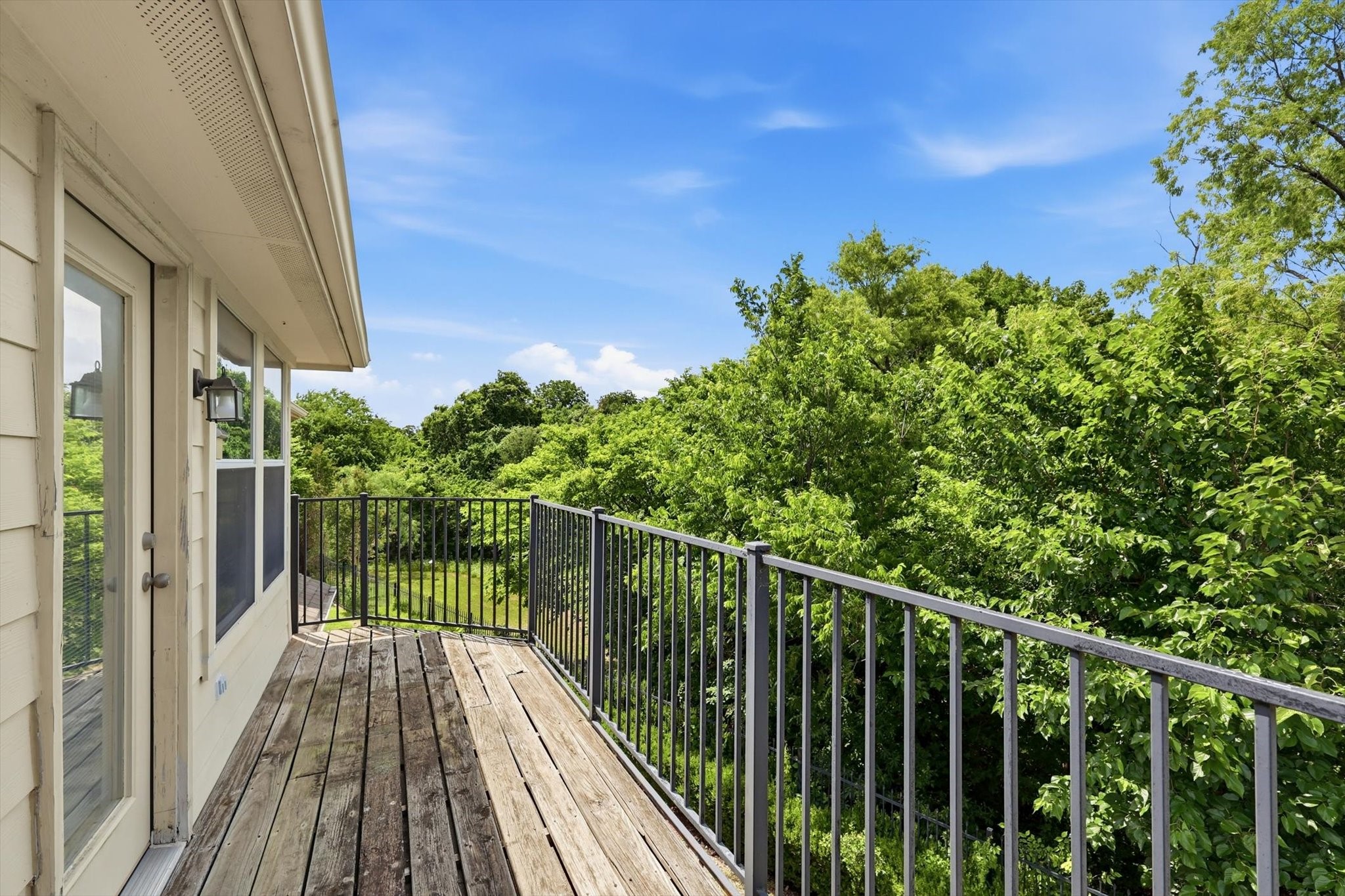 201 Fountainview Drive Euless TX 76039