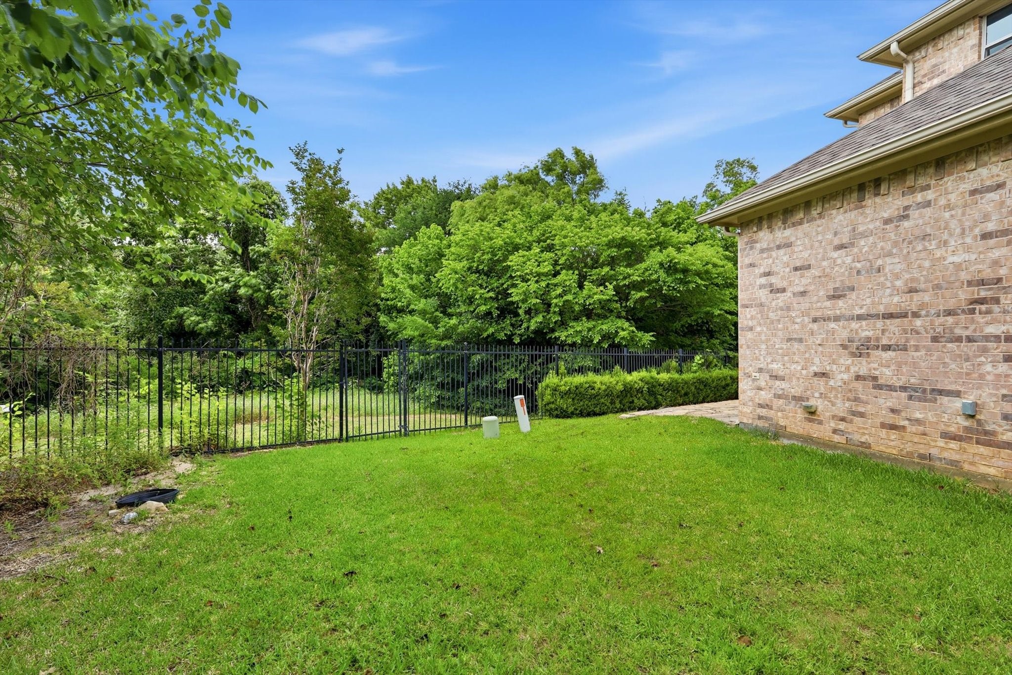 201 Fountainview Drive Euless TX 76039