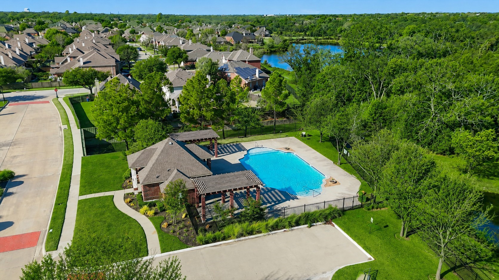 201 Fountainview Drive Euless TX 76039