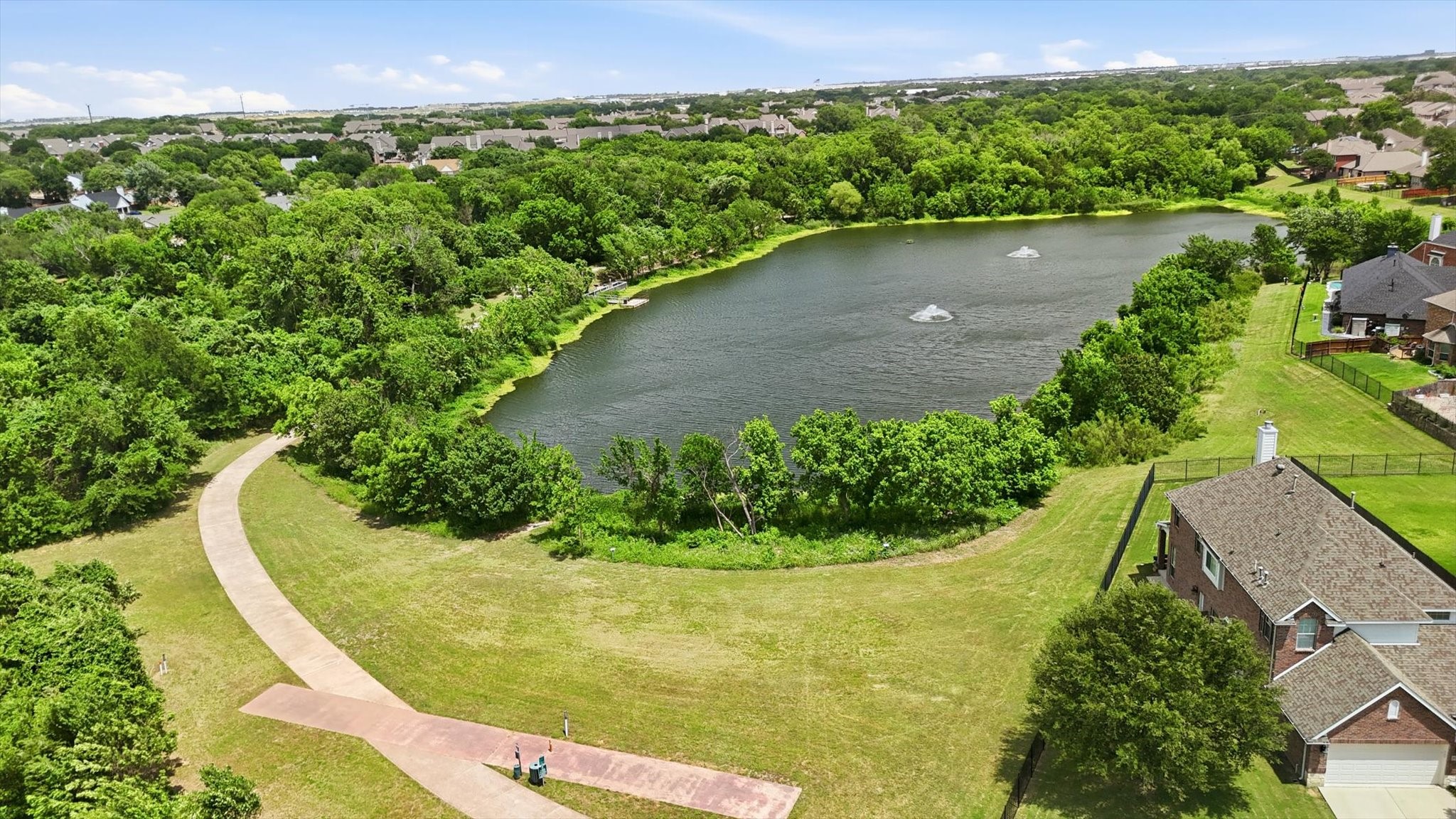 201 Fountainview Drive Euless TX 76039
