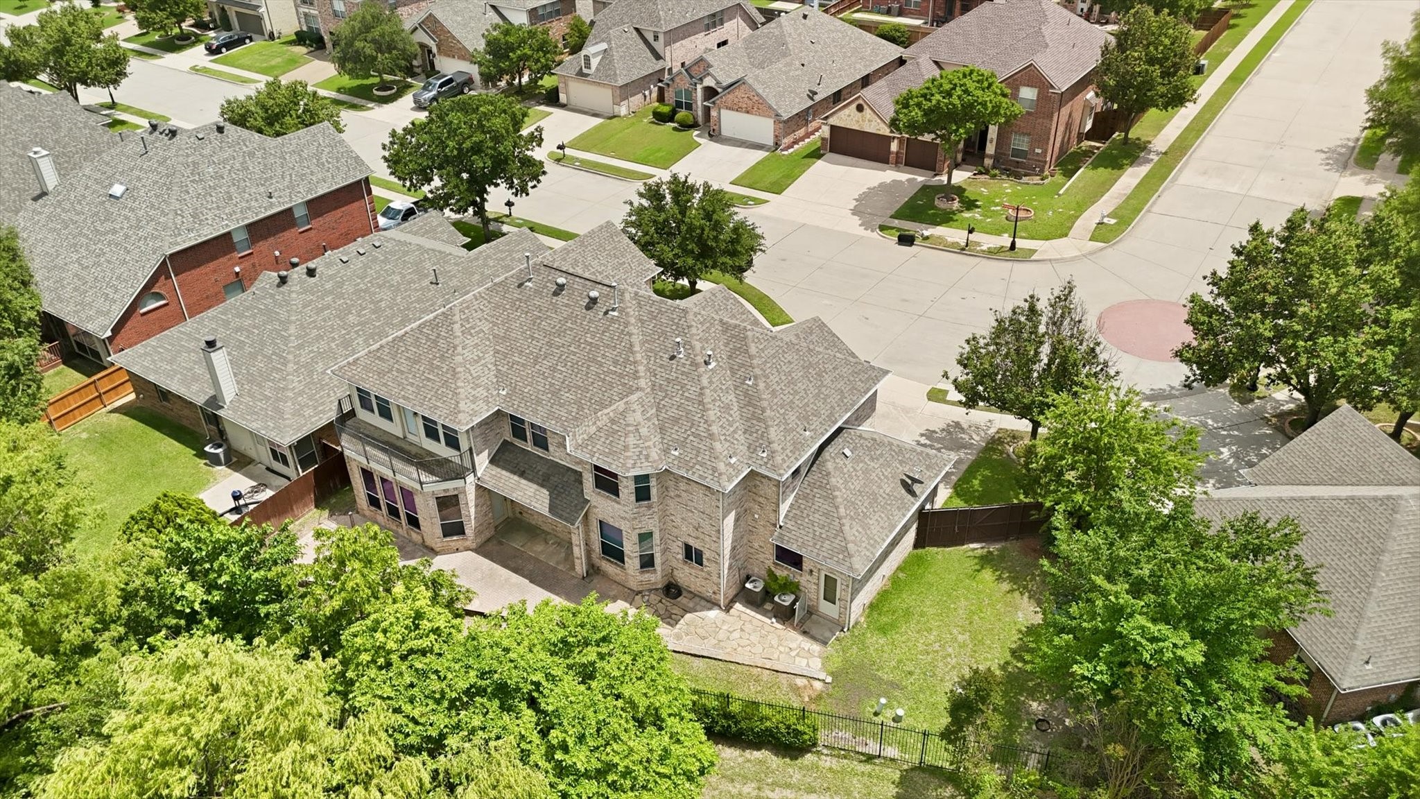 201 Fountainview Drive Euless TX 76039