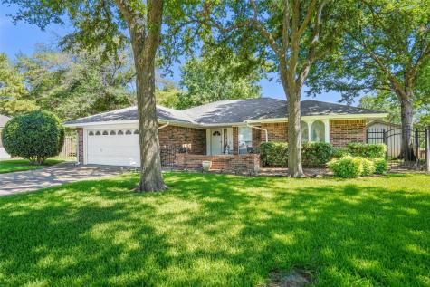 1010 Hickory Court Mansfield TX 76063