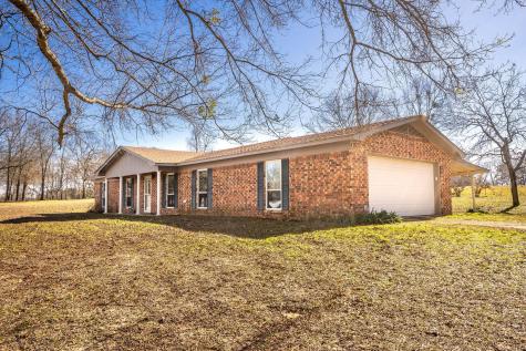 4340 N White Oak Road Gladewater TX 75647