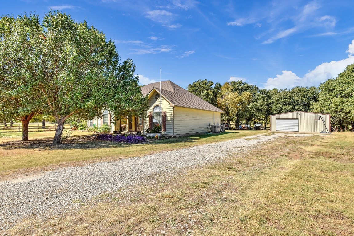 311 County Road 292 Collinsville TX 76233