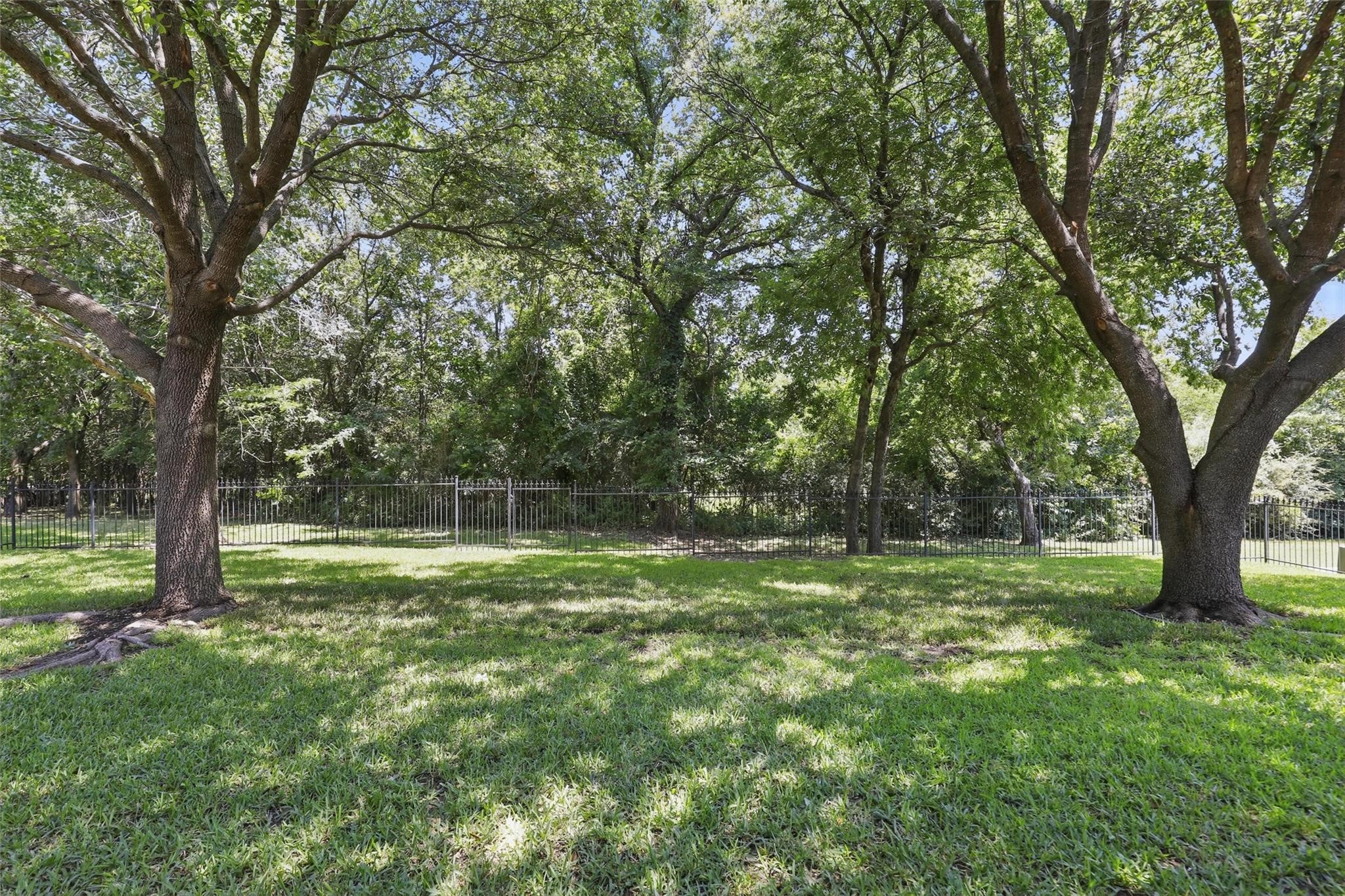 8974 Ranch Bluff Court Benbrook TX 76126