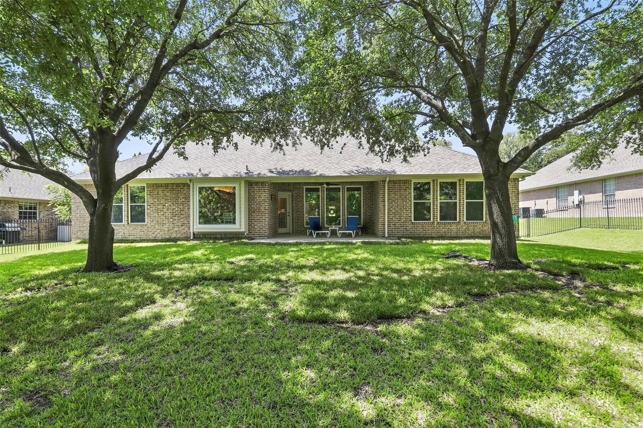 8974 Ranch Bluff Court Benbrook TX 76126