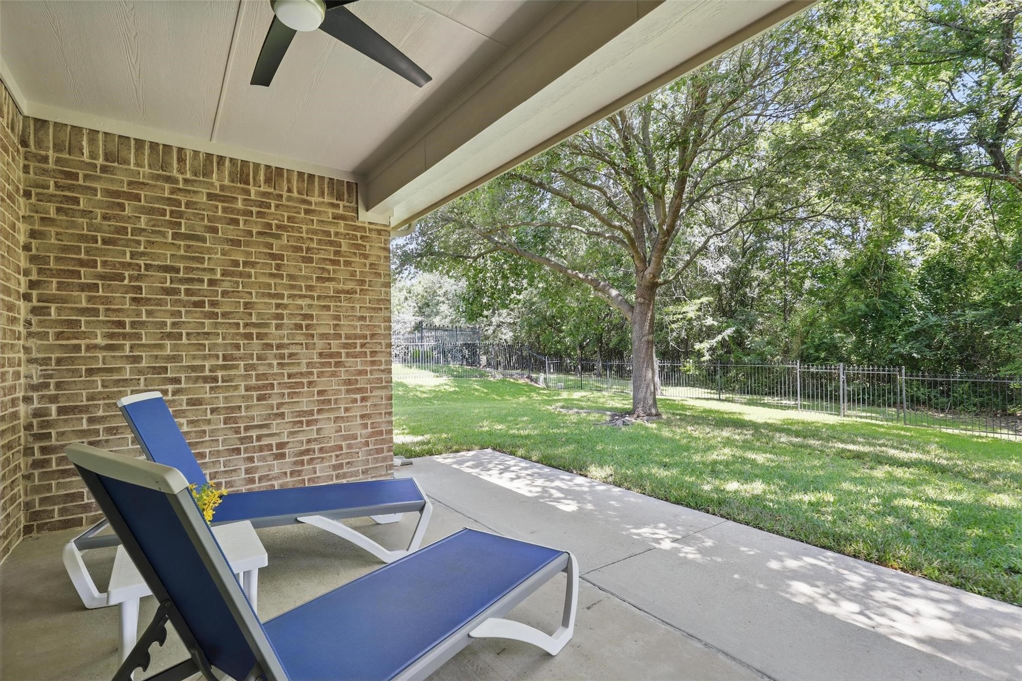 8974 Ranch Bluff Court Benbrook TX 76126
