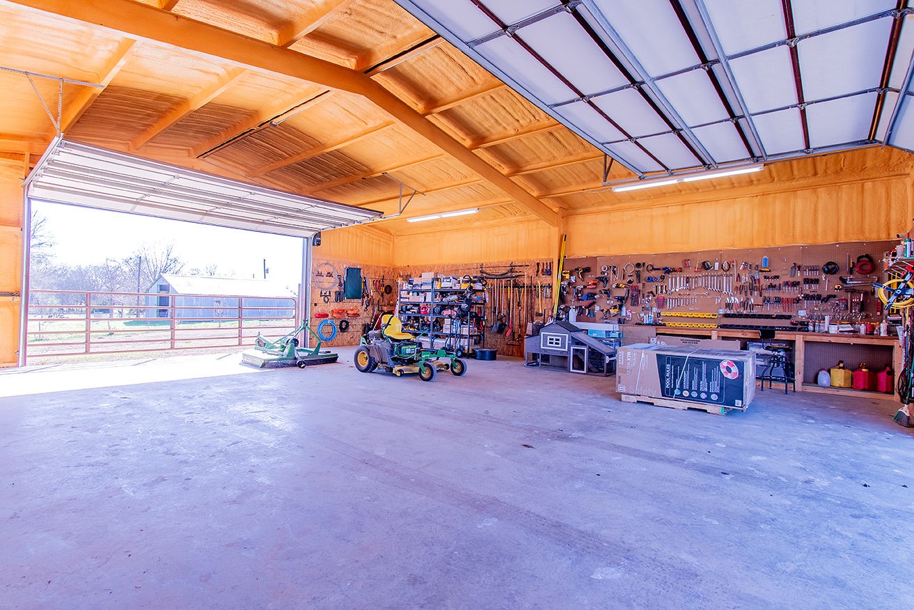 6045 Vz County Road 1110 Grand Saline TX 75140