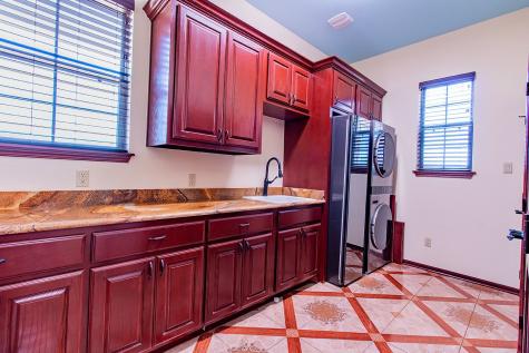 6045 Vz County Road 1110 Grand Saline TX 75140