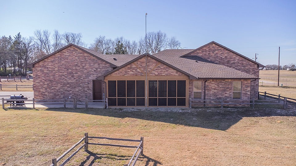 6045 Vz County Road 1110 Grand Saline TX 75140