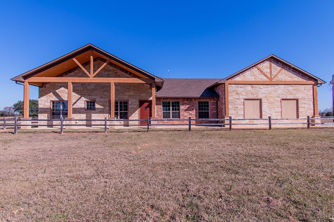 6045 Vz County Road 1110 Grand Saline TX 75140