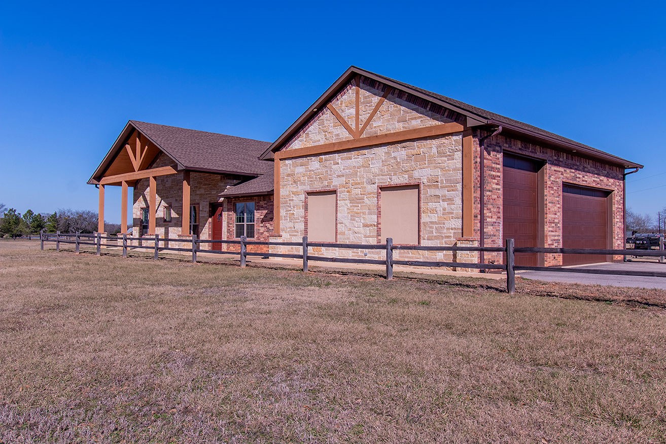 6045 Vz County Road 1110 Grand Saline TX 75140