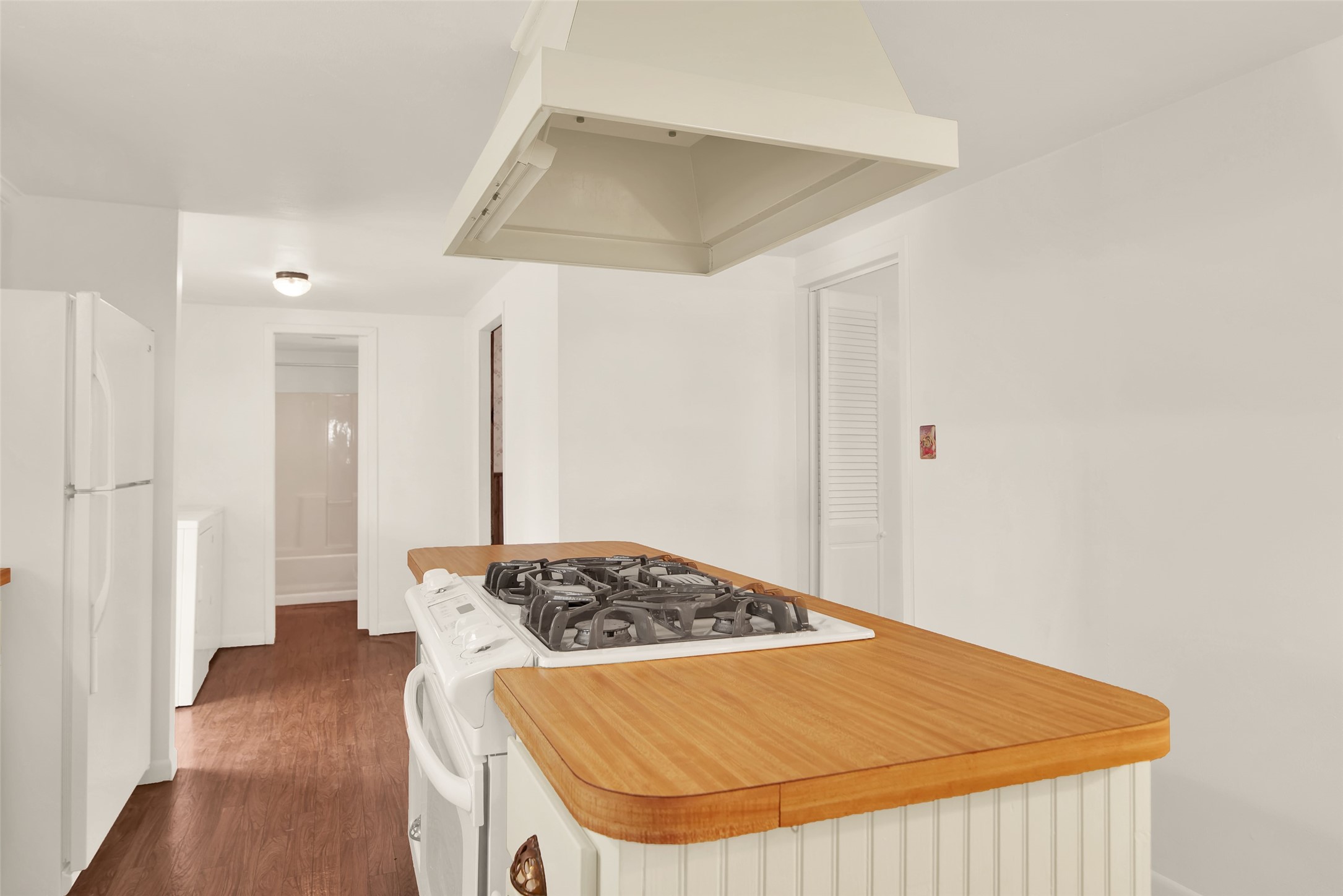 404 N Blanton Whitewright TX 75491