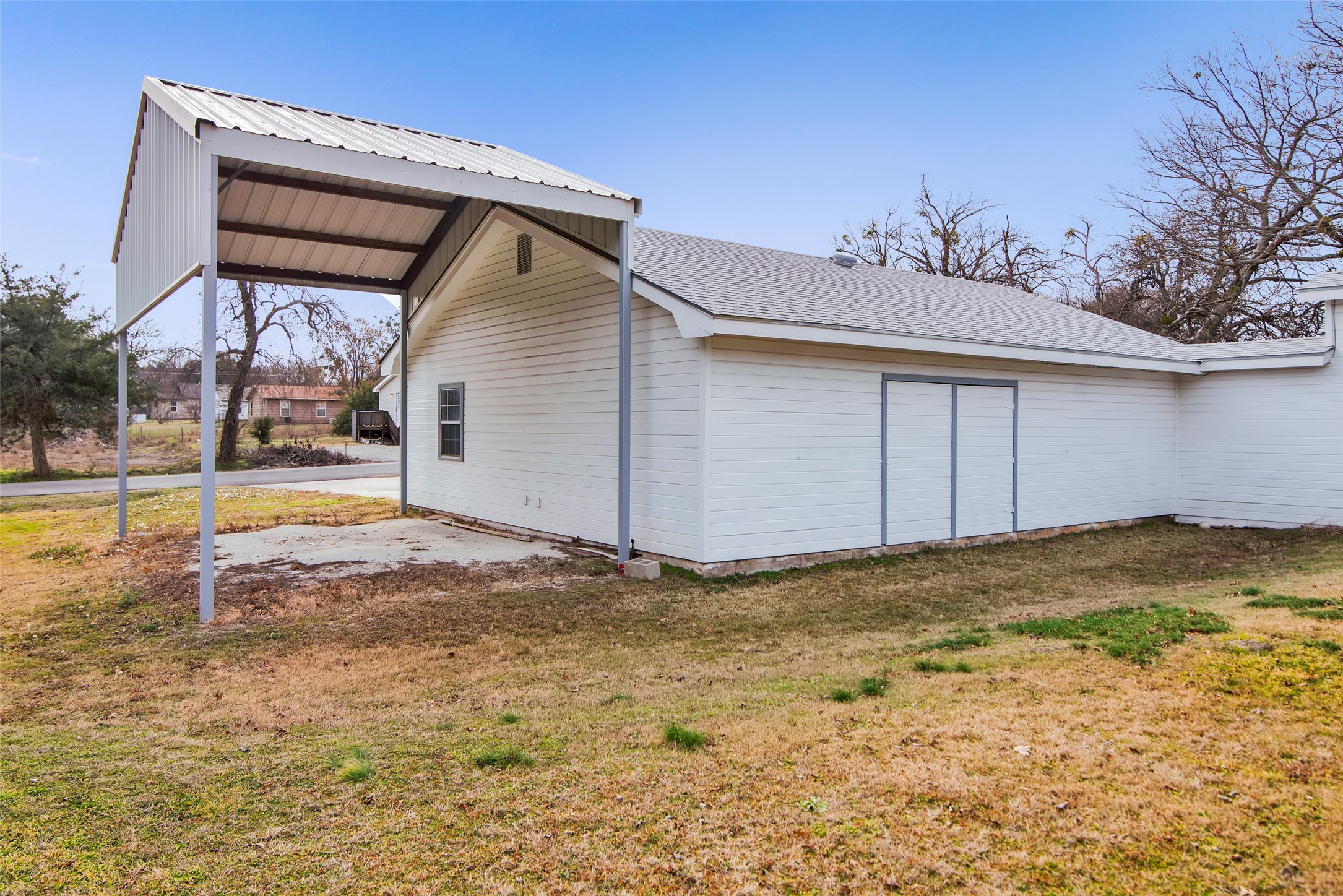 404 N Blanton Whitewright TX 75491