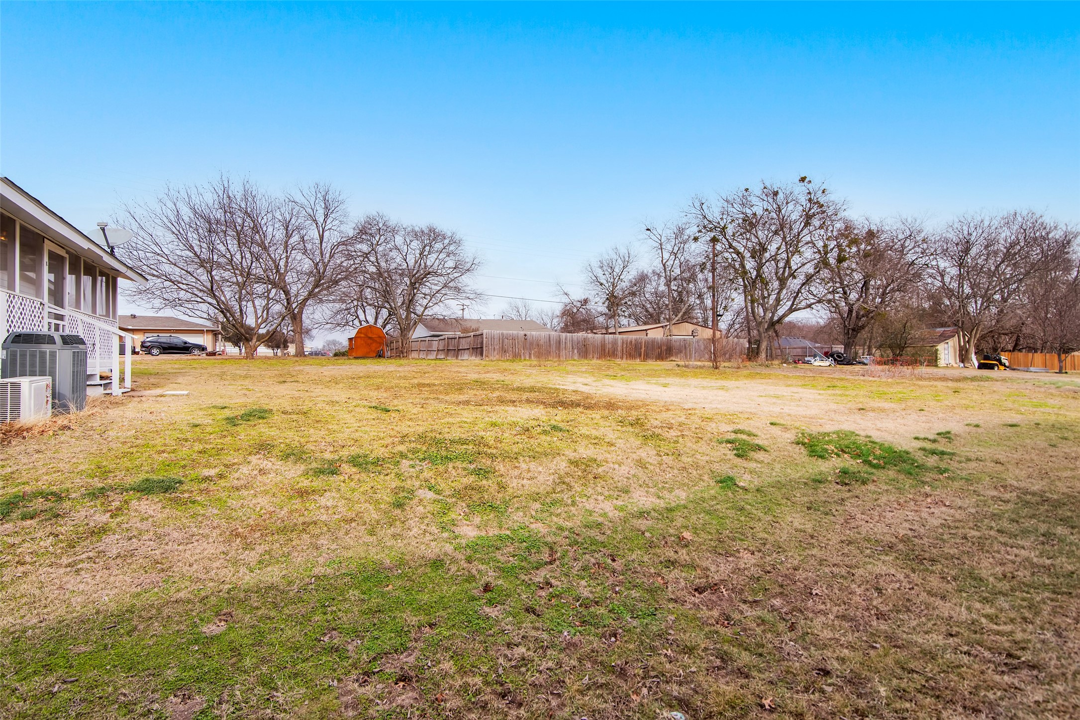 404 N Blanton Whitewright TX 75491