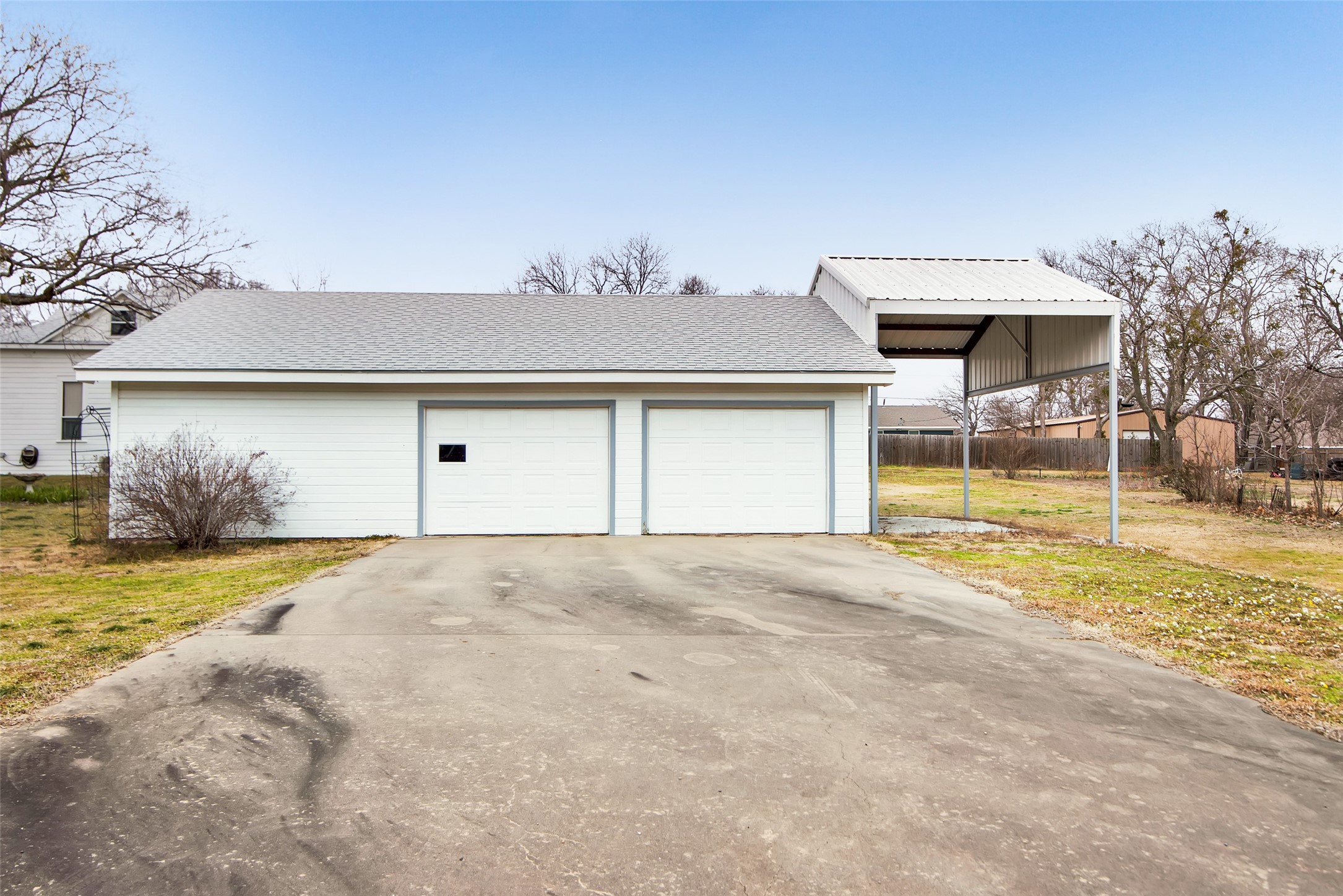 404 N Blanton Whitewright TX 75491