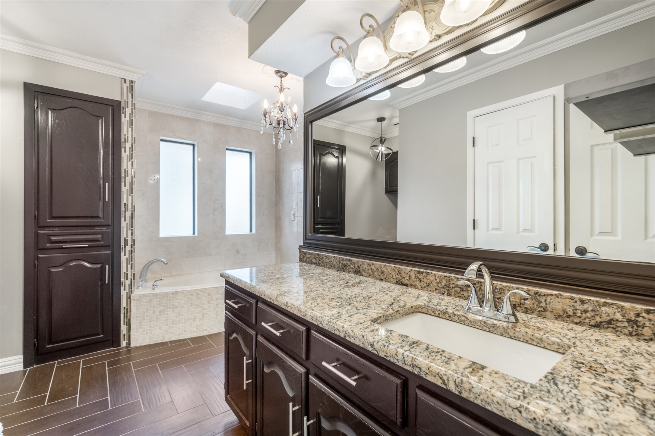 1642 Texas Longhorn Trail Gunter TX 75058