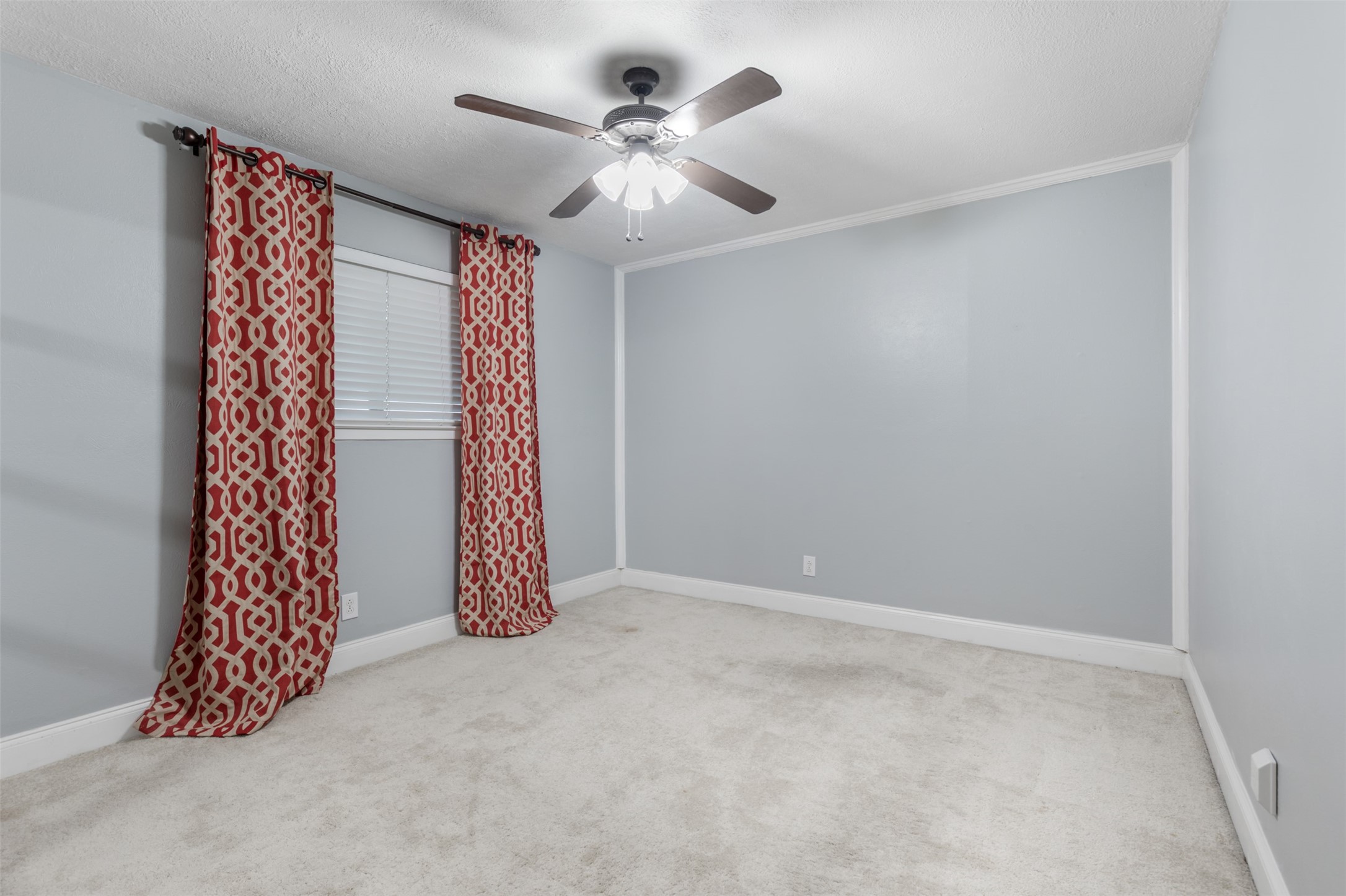 1642 Texas Longhorn Trail Gunter TX 75058