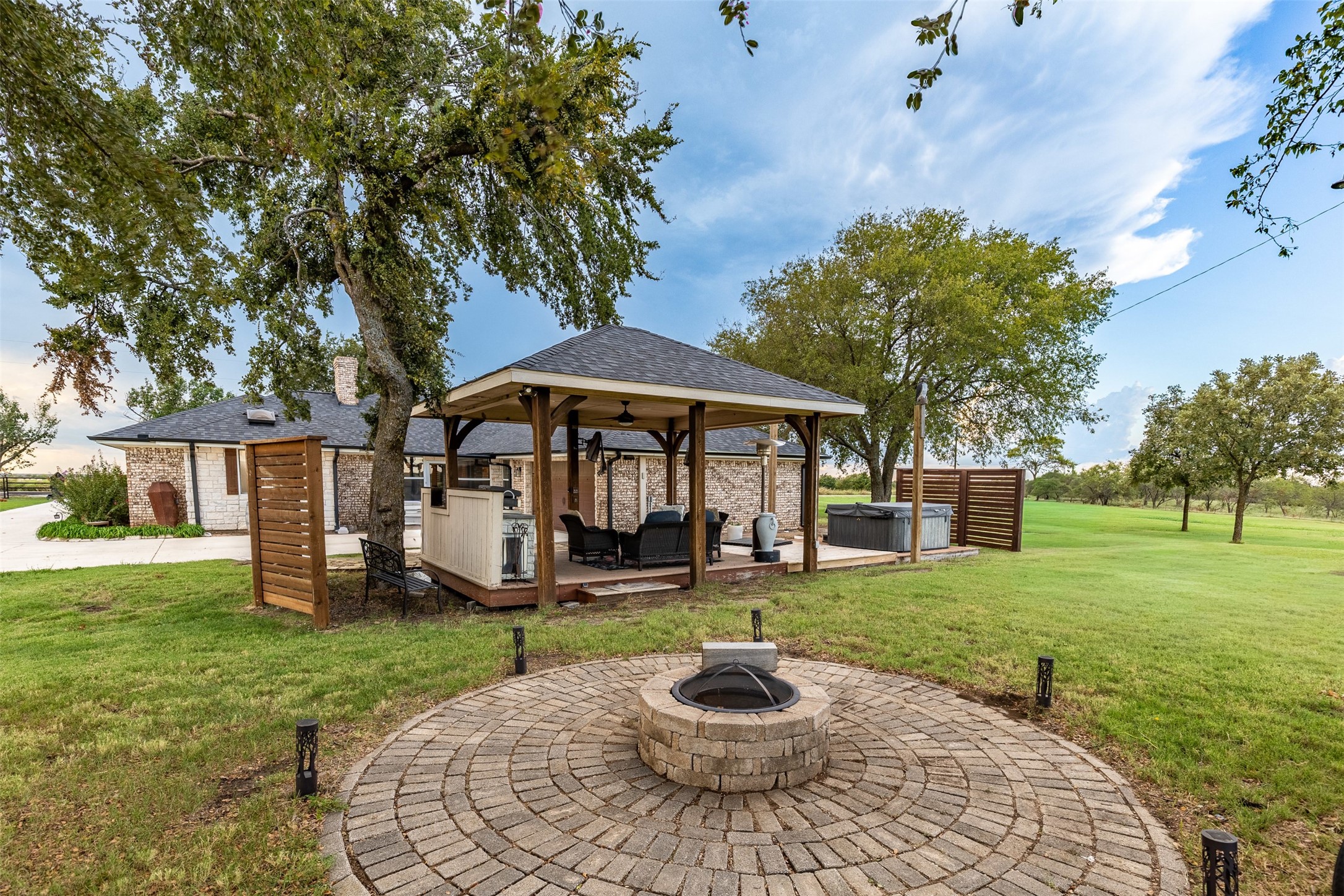 1642 Texas Longhorn Trail Gunter TX 75058