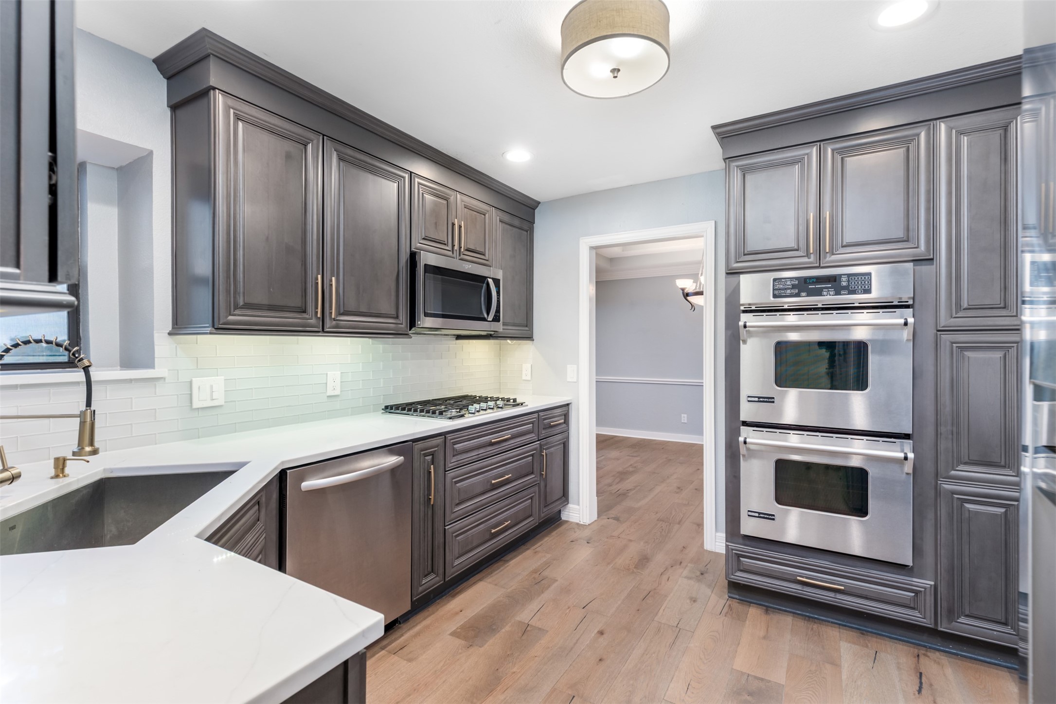 1642 Texas Longhorn Trail Gunter TX 75058