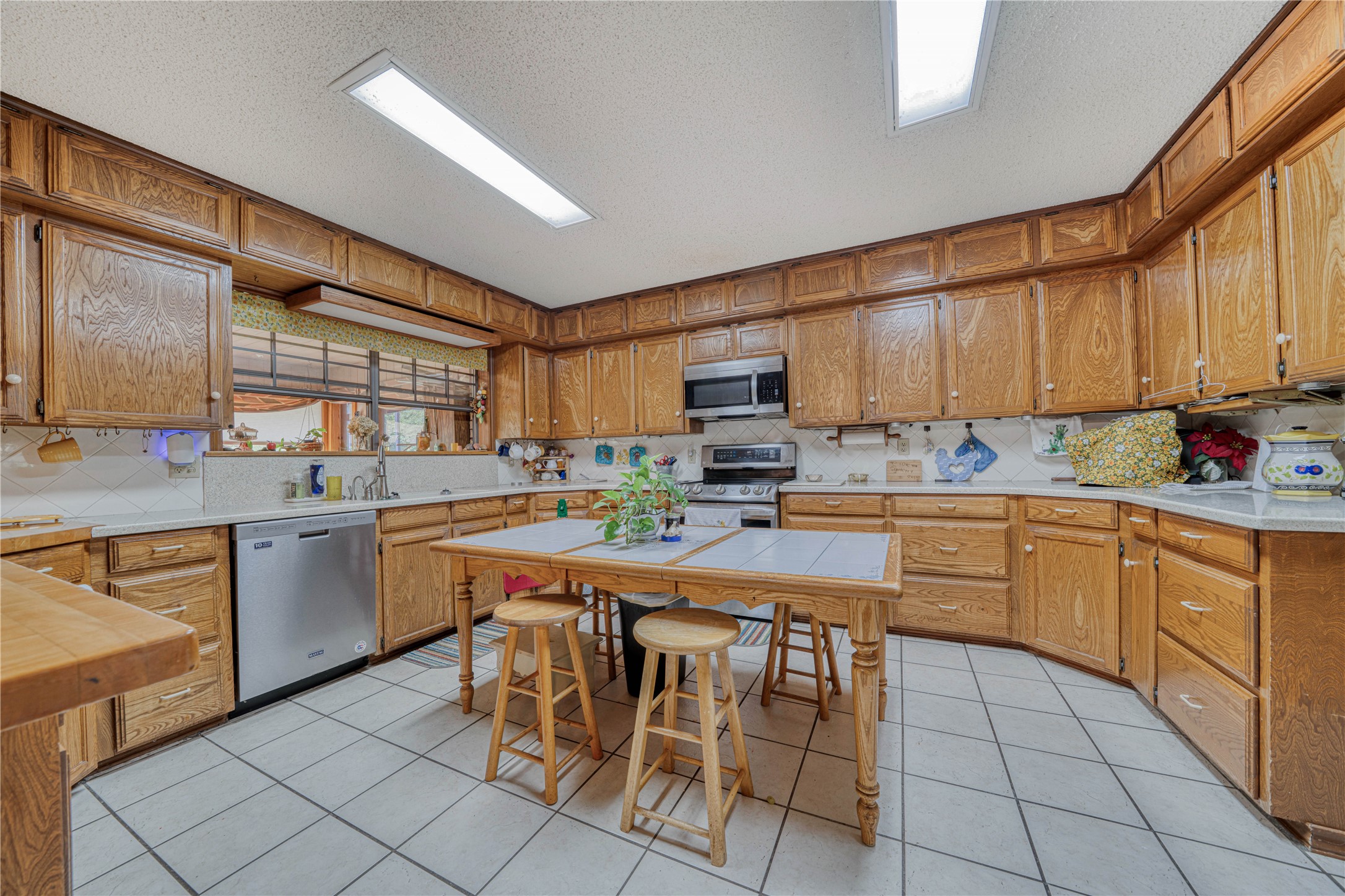 2787 Fm 250 N Hughes Springs TX 75656
