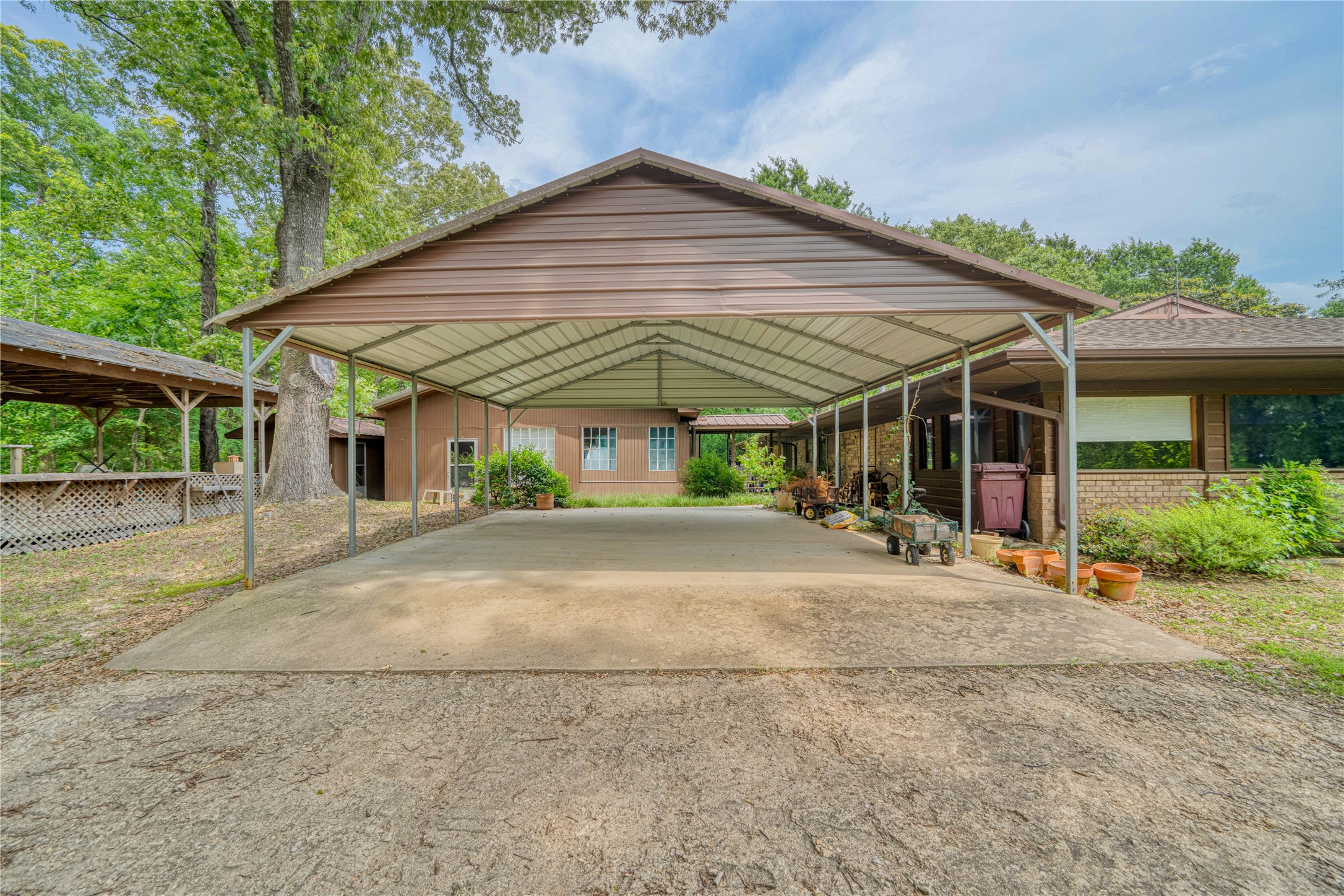 2787 Fm 250 N Hughes Springs TX 75656