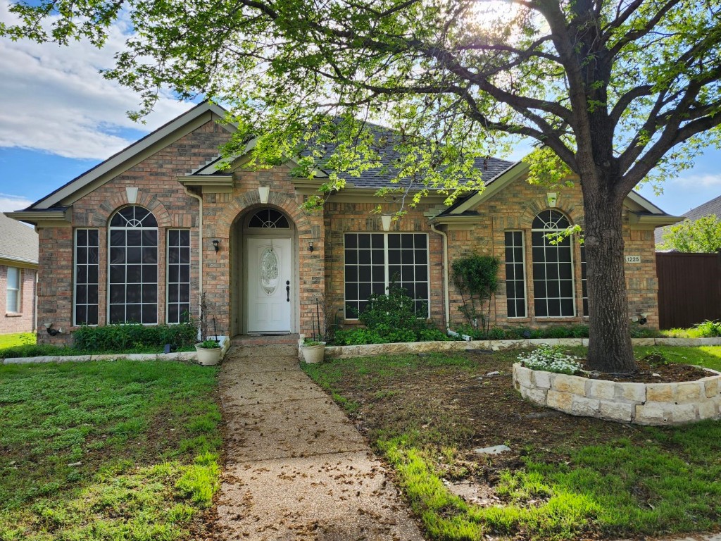1225 Courtney Lane Lewisville TX 75077