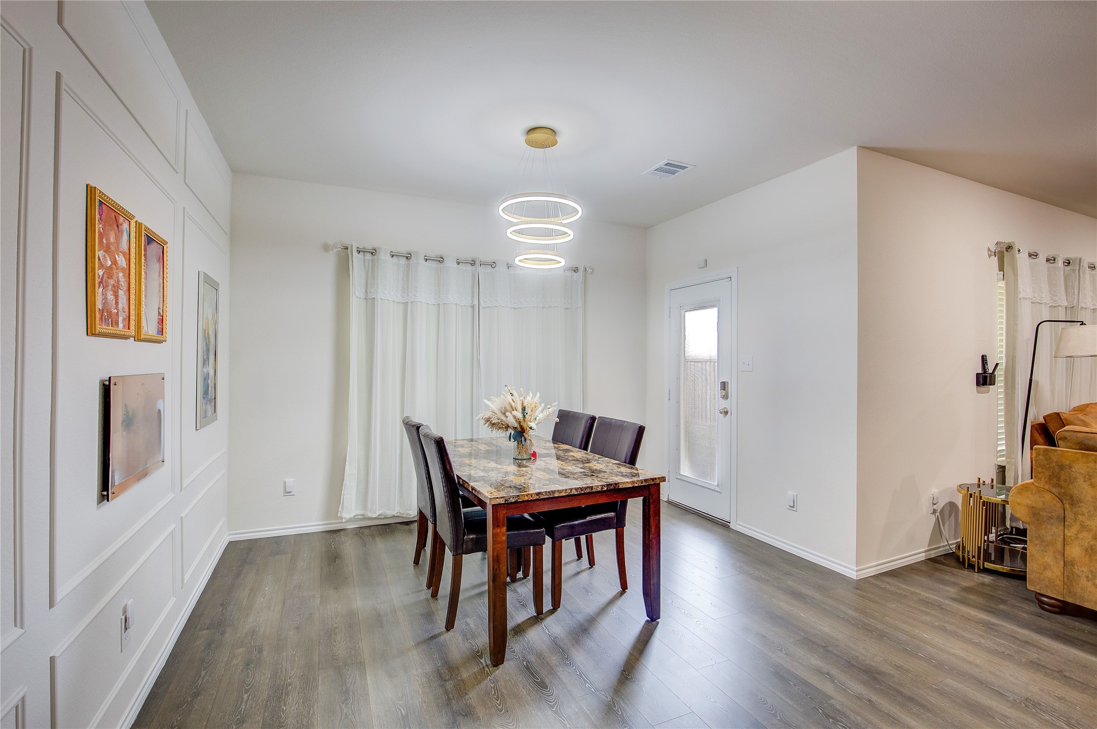3021 Karsen Lane Mesquite TX 75126