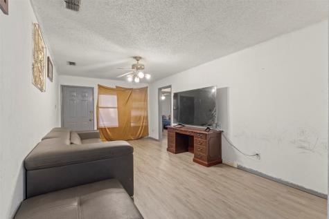6510 Oak Forest Court Fort Worth TX 76112