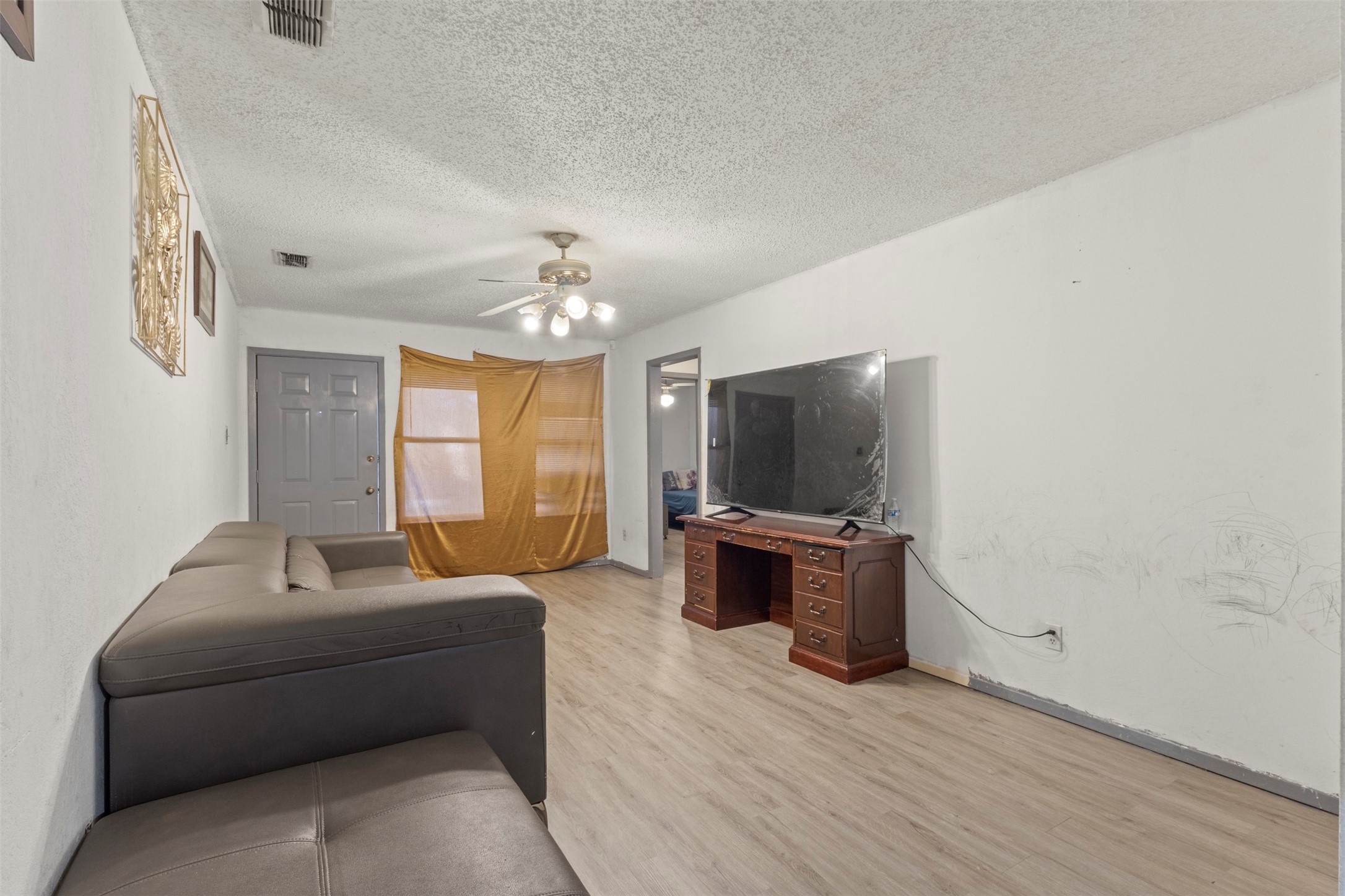 6510 Oak Forest Court Fort Worth TX 76112