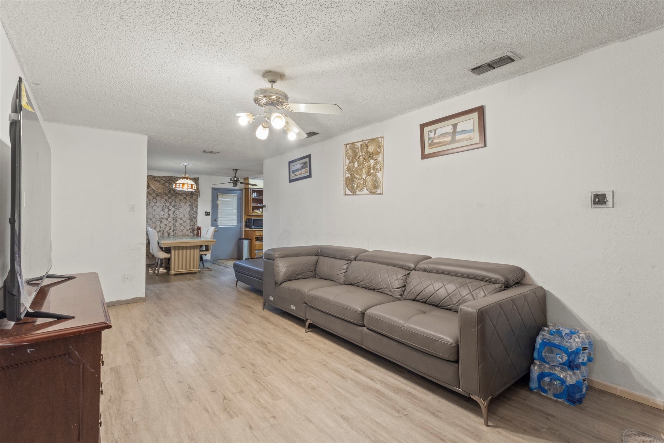 6510 Oak Forest Court Fort Worth TX 76112