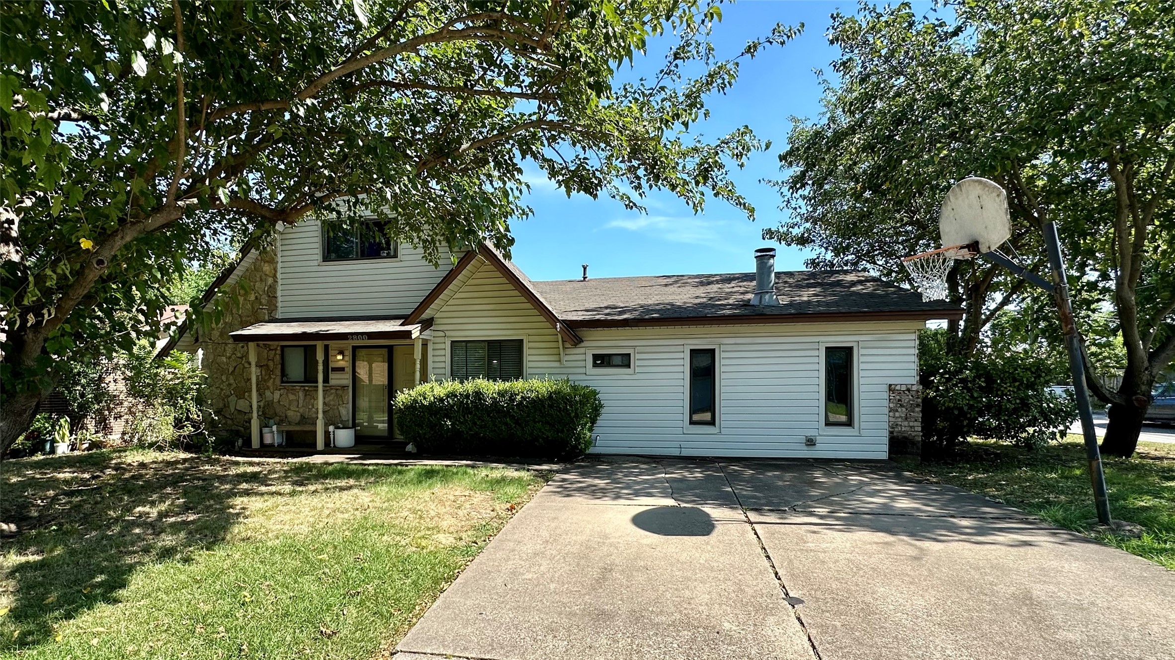 2800 Buena Vista Drive Arlington TX 76010