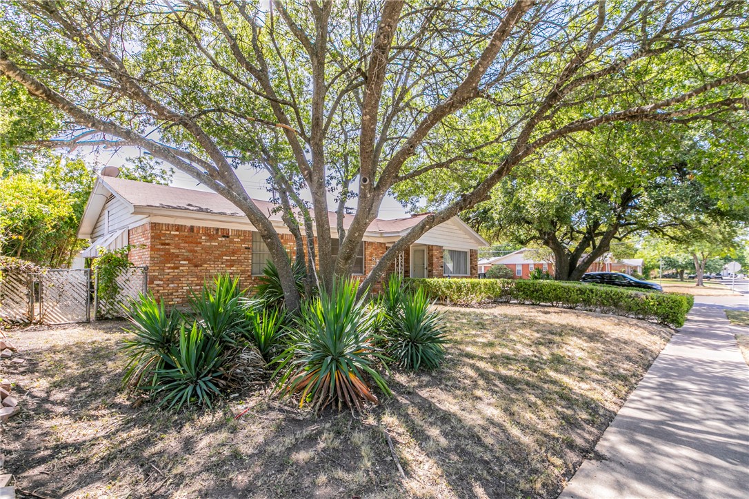 848 N 59th Street Waco TX 76710