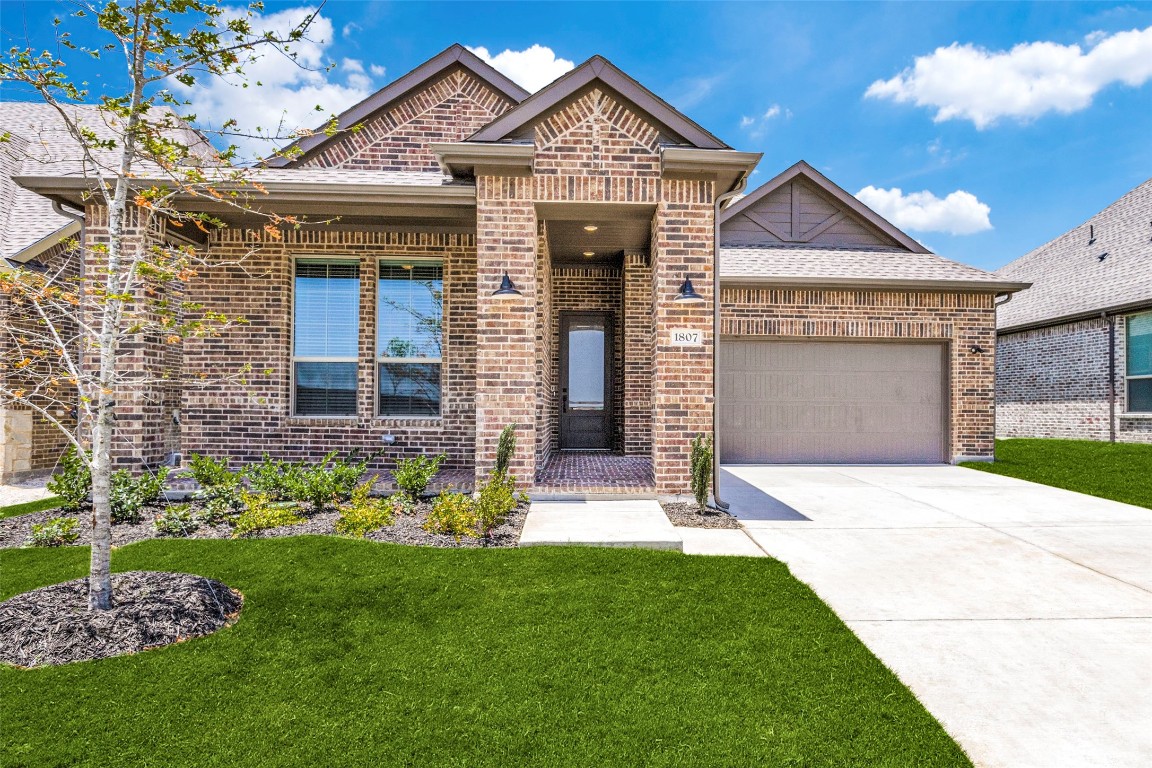 1807 Birch Street Mansfield TX 76063