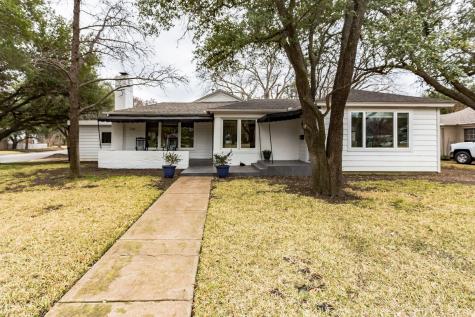 6301 Locke Avenue Fort Worth TX 76116