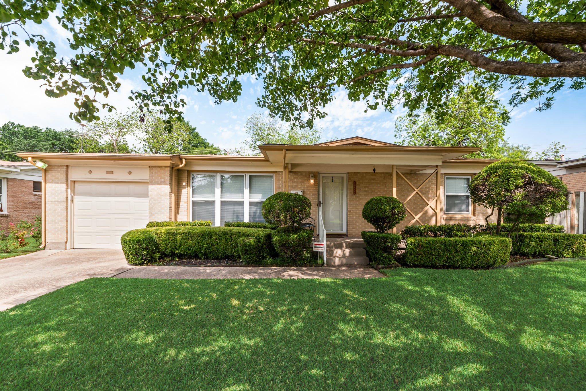 10853 Sharondale Lane Dallas TX 75228