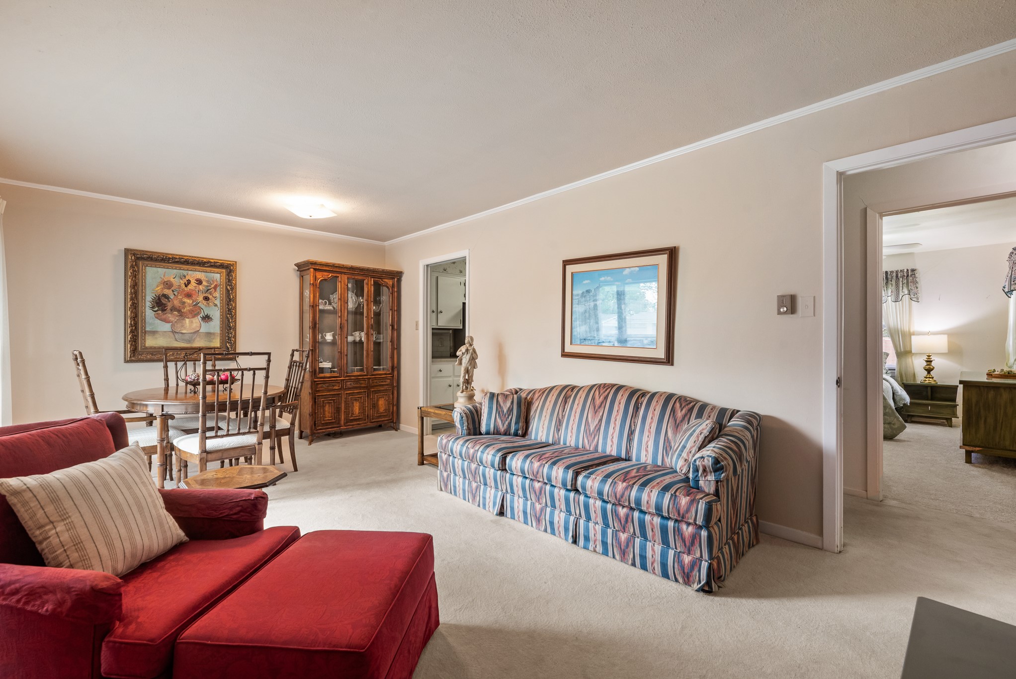 10853 Sharondale Lane Dallas TX 75228