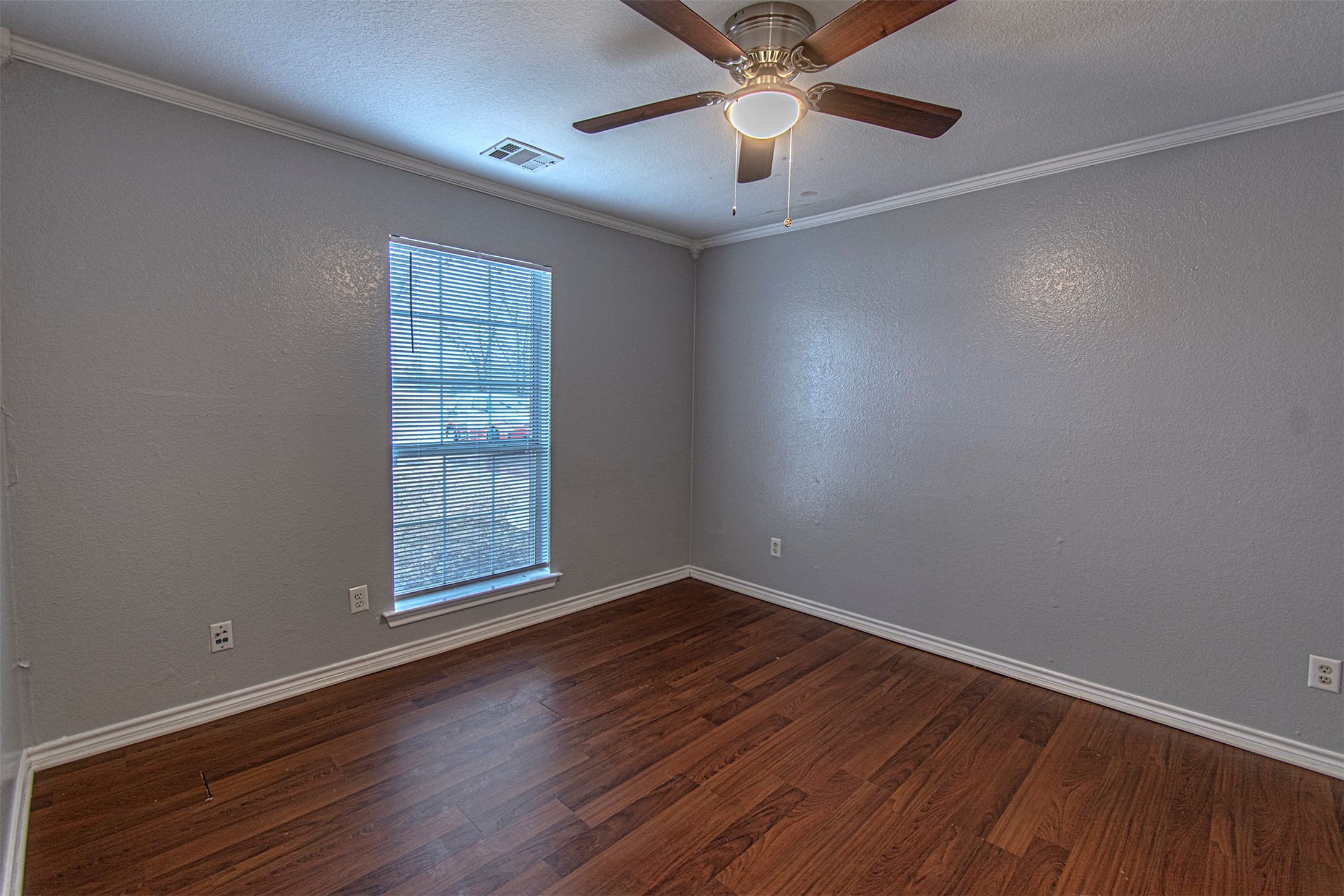 348 Craddock Drive Glenn Heights TX 75154