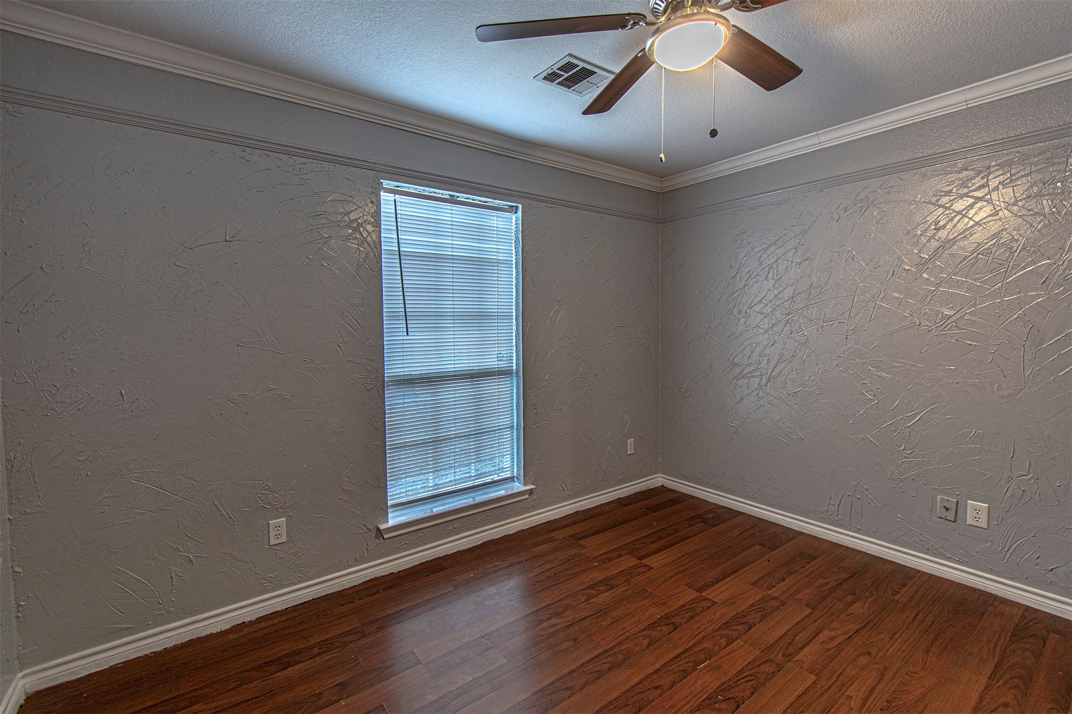 348 Craddock Drive Glenn Heights TX 75154