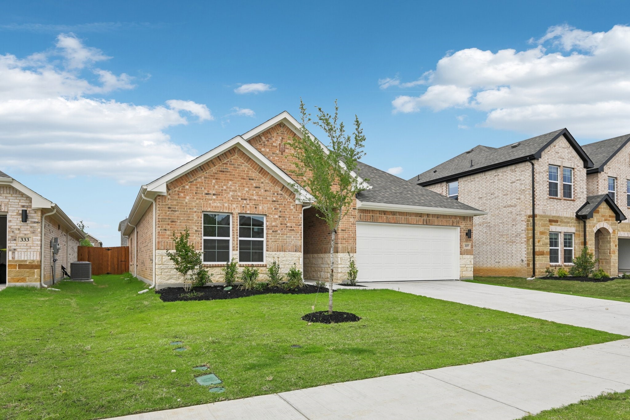 337 Amberville Drive Red Oak TX 75154