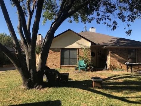 5715 Bramblewood Court Arlington TX 76017