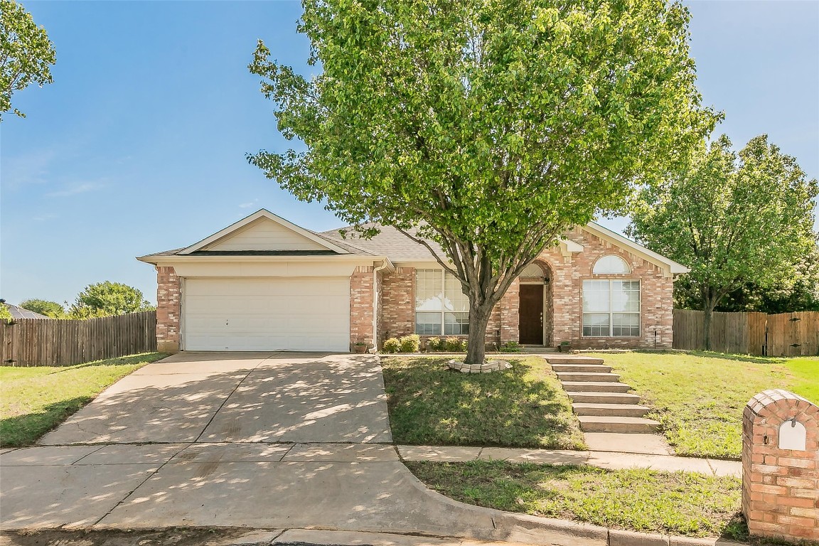 4901 Vaquero Court Arlington TX 76017