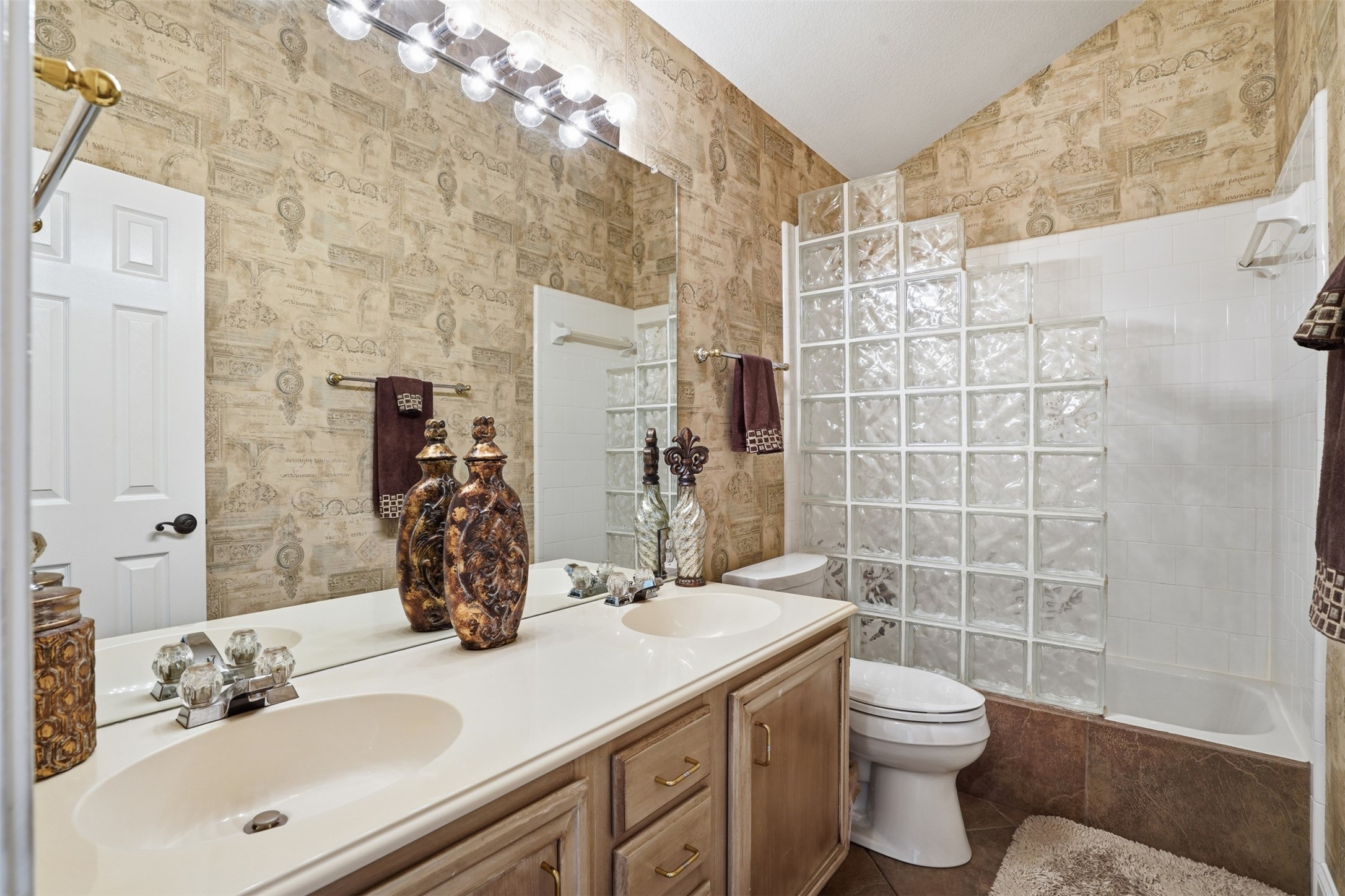 717 Saint Johns Drive Mansfield TX 76063