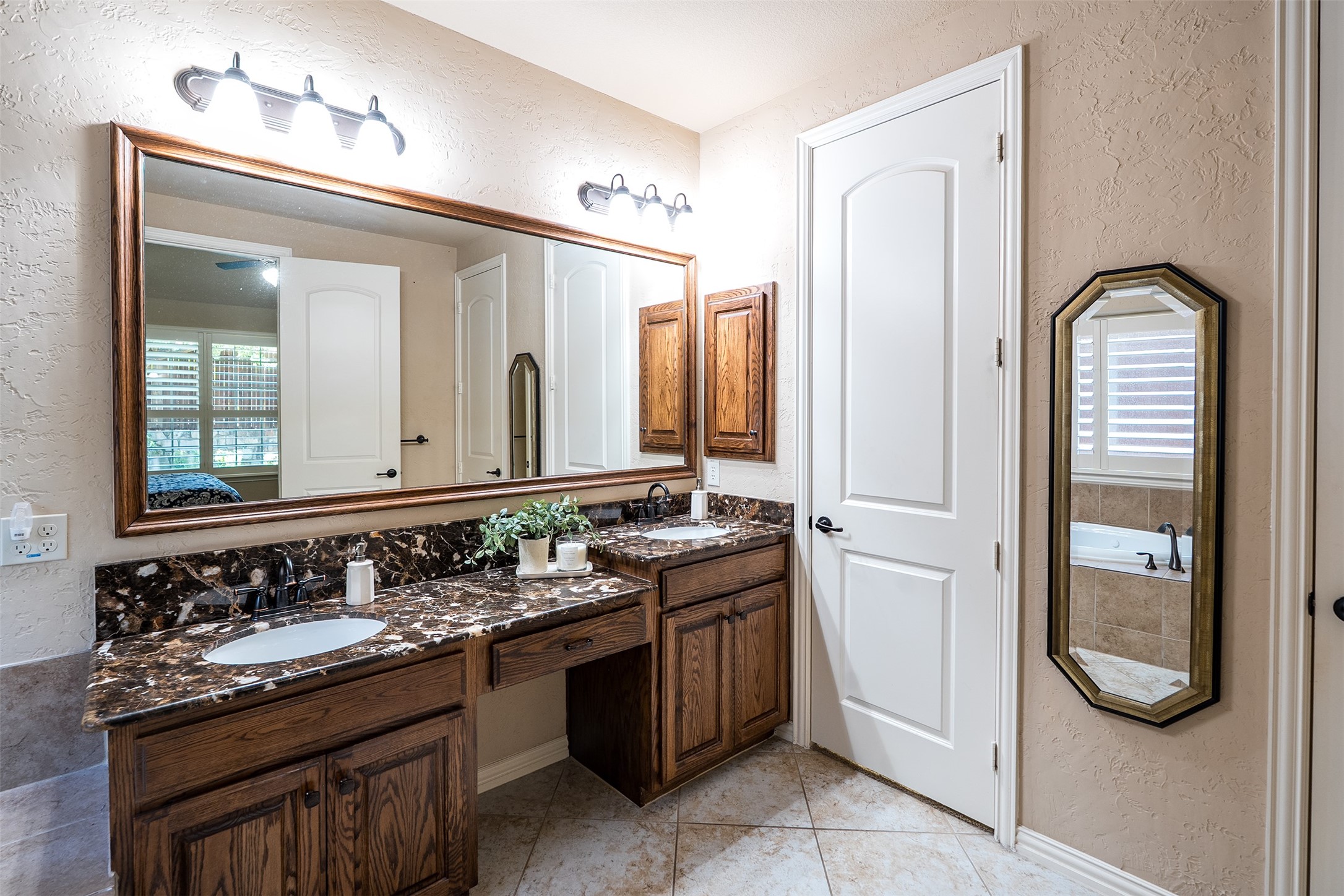 6413 Falcon Ridge Lane Mckinney TX 75071